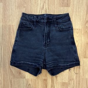 Hollister Curvy Ultra High-Rise Short 3” Size 0 Waist 24 Faded Black Denim